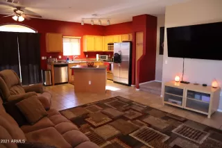 Photo #2: 6337051 Listing 
