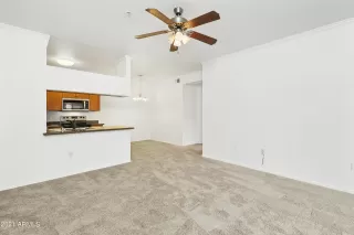 Photo #2: 6337093 Listing 