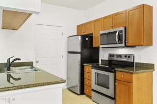 Photo #6: 6337093 Listing 