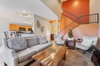 Photo #3: 6337233 Listing