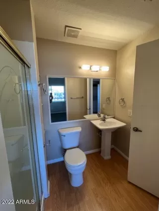 Photo #4: 6337316 Listing