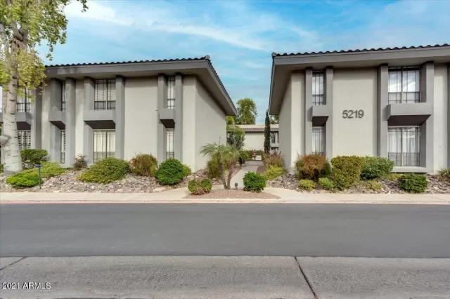 MLS: 6337452 Condo For Sale