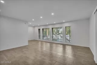 Photo #5: 6337452 Listing