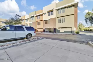 Photo #5: 6337774 Listing