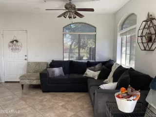 Photo #5: 6337798 Listing