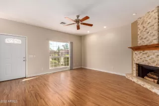 Photo #4: 6337904 Listing