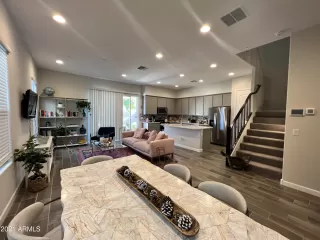 Photo #4: 6337929 Listing 