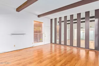 Photo #3: 6337967 Listing