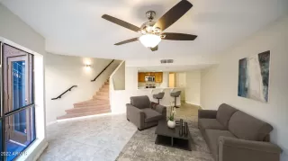 Photo #2: 6337969 Listing