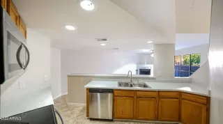 Photo #6: 6337969 Listing