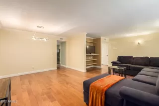 Photo #2: 6338095 Listing