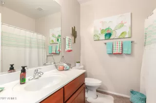 Photo #4: 6338099 Listing