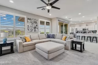 Photo #2: 6338192 Listing 