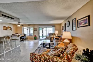 Photo #4: 6338345 Listing 