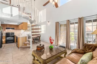 Photo #2: 6338393 Listing