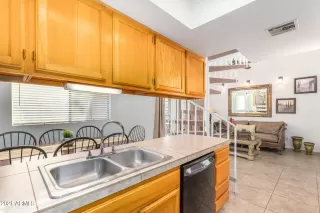 Photo #6: 6338393 Listing