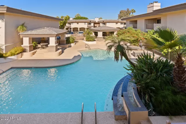 MLS: 6338600 Condo For Sale