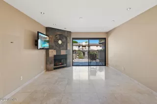 Photo #2: 6338600 Listing 