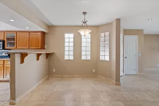 Photo #5: 6338600 Listing 