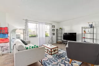 Photo #2: 6338617 Listing