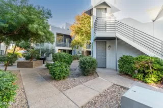 Photo #2: 6338640 Listing