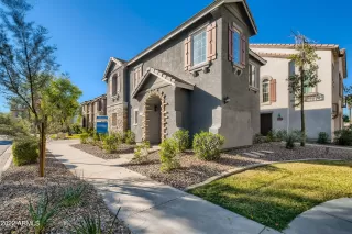 Photo #2: 6338666 Listing