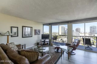 Photo #5: 6338791 Listing