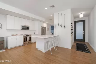 Photo #3: 6338974 Listing 