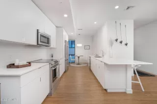 Photo #5: 6338974 Listing 