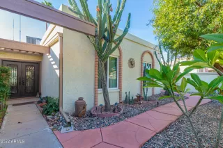 Photo #2: 6338982 Listing 