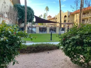 Photo #4: 6339205 Listing