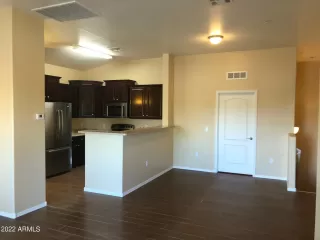 Photo #5: 6339558 Listing