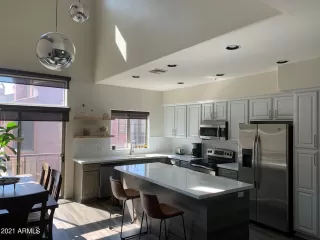 Photo #5: 6339929 Listing