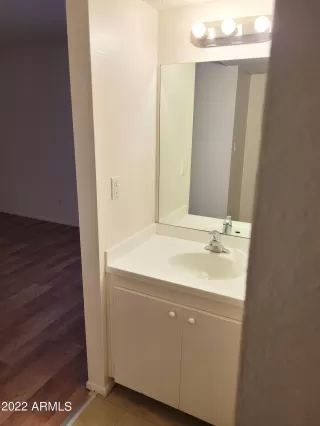 Photo #5: 6339995 Listing