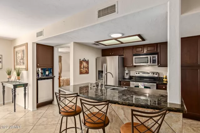 MLS: 6339999 Condo For Sale