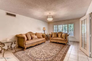 Photo #3: 6340210 Listing 
