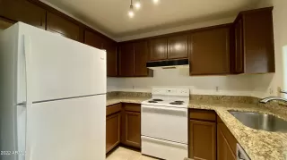 Photo #3: 6340396 Listing