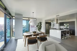 Photo #2: 6340492 Listing 