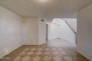 Photo #4: 6340542 Listing