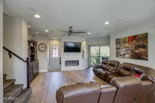 Photo #5: 6340565 Listing