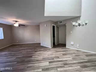 Photo #3: 6340627 Listing