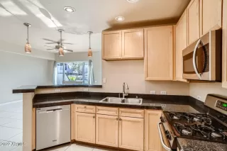 Photo #4: 6340715 Listing 