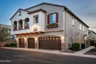 Photo #2: 6340960 Listing