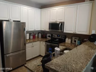 Photo #3: 6341140 Listing