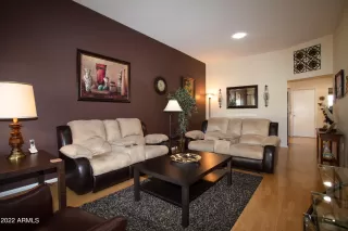 Photo #5: 6341388 Listing