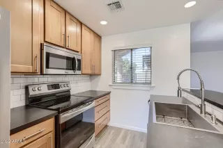 Photo #3: 6341481 Listing