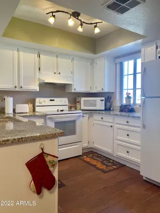 Photo #2: 6341504 Listing