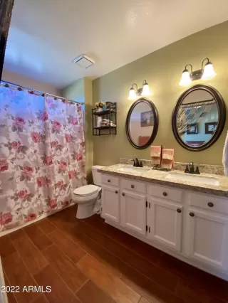 Photo #6: 6341504 Listing