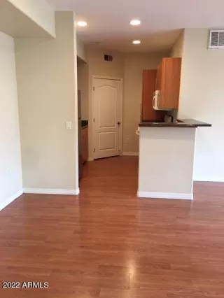 Photo #3: 6341627 Listing