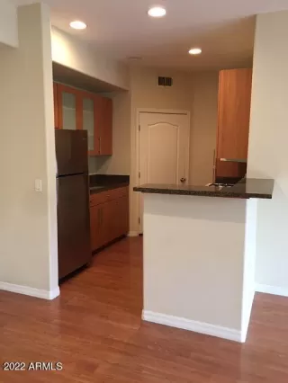 Photo #4: 6341627 Listing